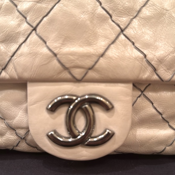 ❌SOLD❌Chanel ivory glazed crumpled goatskin Double-stitch flap bag - Picture 2 of 6